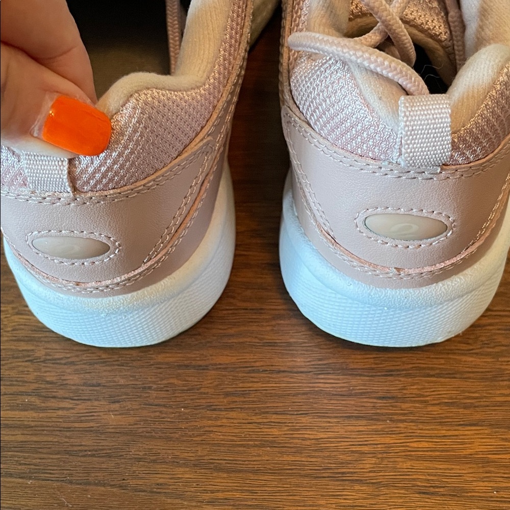 Easy Spirit Athletic Sneakers - Picture 5 of 8